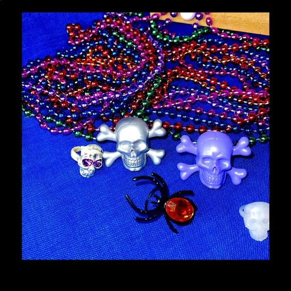 18pc  Mixed Toys Birthday party favor PINATA FILLER Kids Children Fun game. - Picture 2 of 3